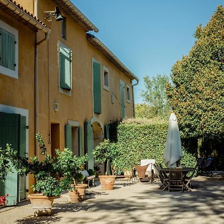Le Mas de Trévouse Saint-Saturnin-lès-Avignon Esterno foto