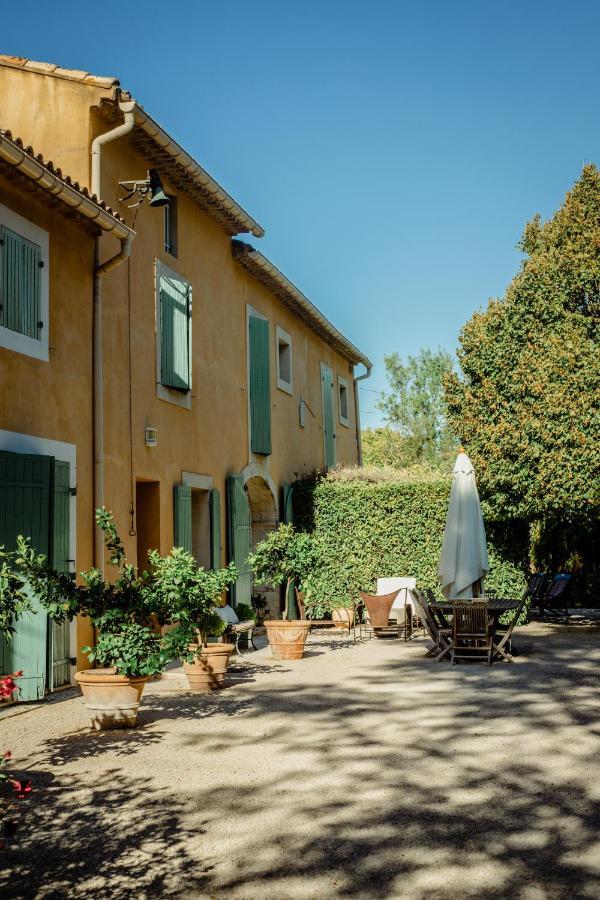 Le Mas de Trévouse Saint-Saturnin-lès-Avignon Esterno foto