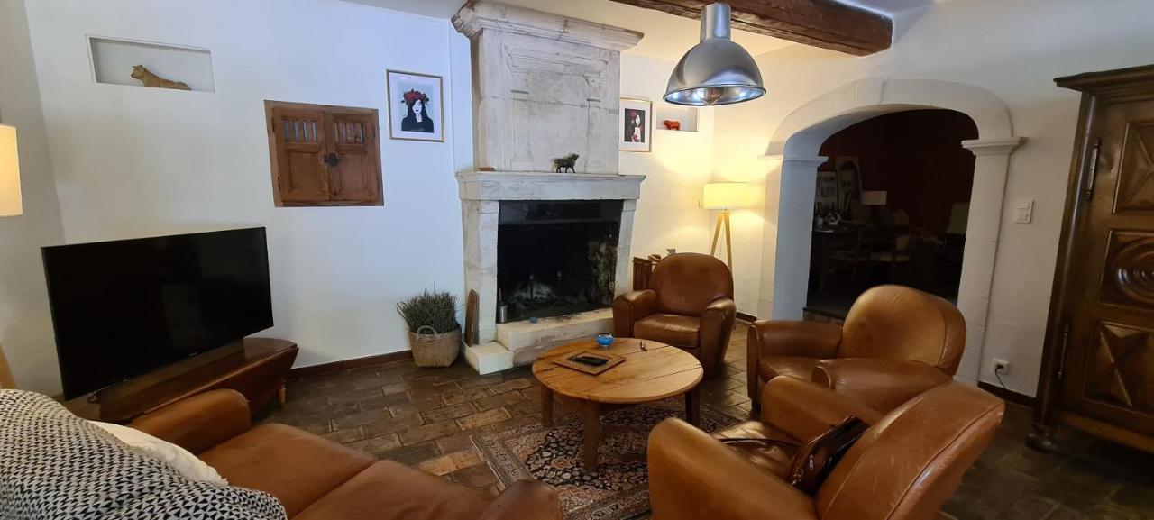 Le Mas de Trévouse Saint-Saturnin-lès-Avignon Esterno foto